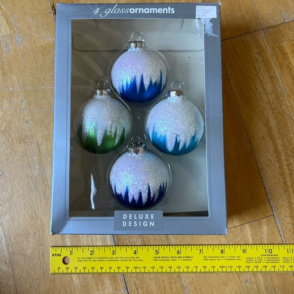 Target Glittering Blue and Green Ornaments 2004 - Picture 2 of 12